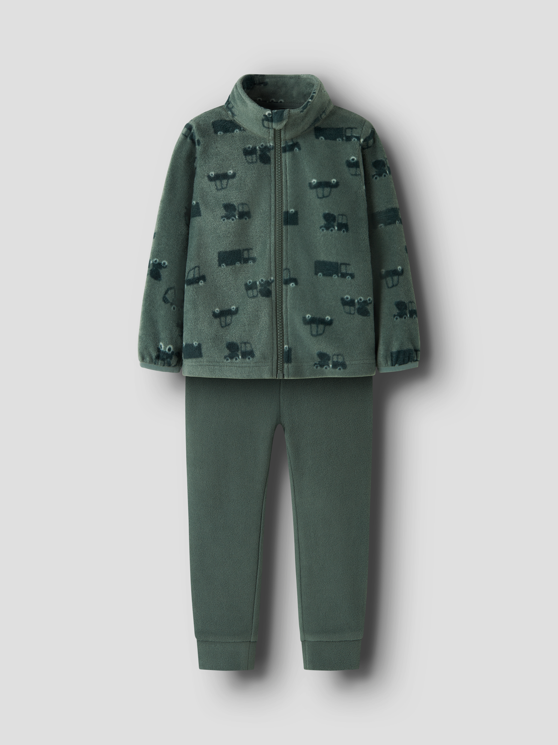 model_shot-front